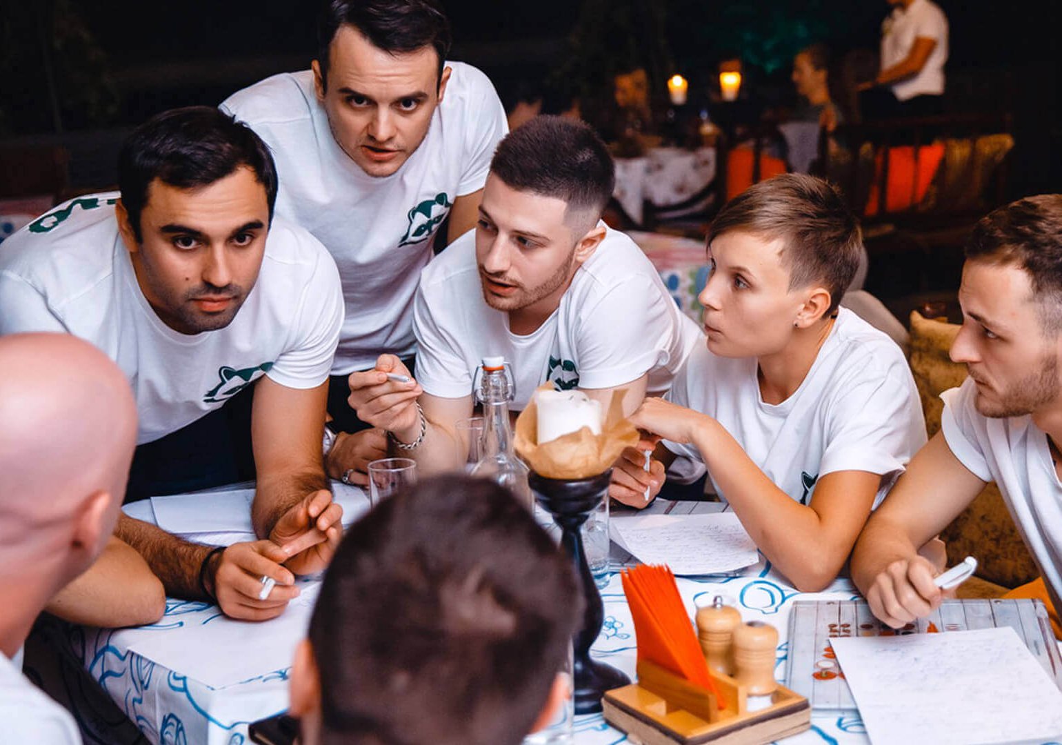 Интеллектуальная викторина: Развлечения для компаний и коллег