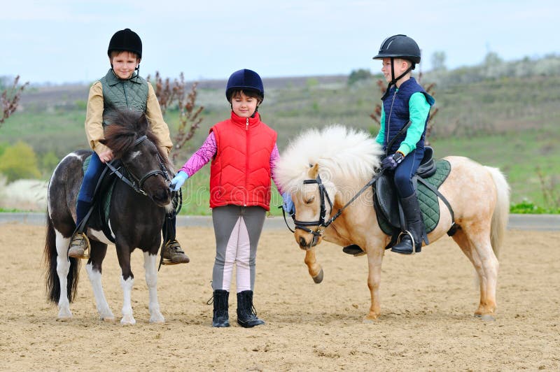 Детский день рождения Конное мероприятие прогулка или катание на упряжке